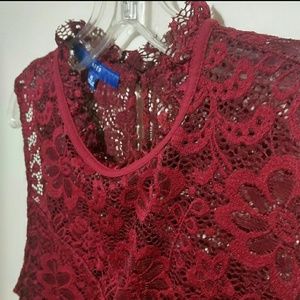 Red Lace Top 🍁🍃🍂